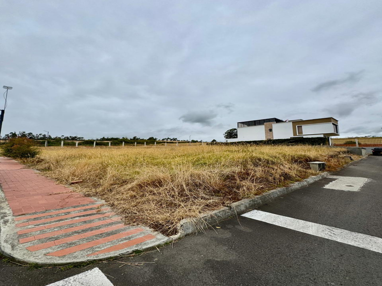 LOTE URBANO - CONJUNTO RESIDENCIAL BELLA VISTA